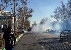 خروش مردم خرم آباد در اعتراض به هنجارشکنان + فیلم