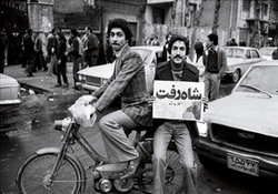 فرار محمدرضا پهلوی از کشور در سال ۵۷ + فیلم