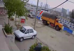 رونمایی از خودروی فراری پلیس/ ویدئوی منتشر شده در صفحه سردار سلیمانی/ نجات دوچرخه سوار خوش شانس از زیر چرخ‌های اتوبوس/ شارژ خودکار خودرو در جاده + فیلم