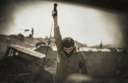 برخورد عجیب حاج احمد متوسلیان با خانواده ضد انقلاب در کردستان + فیلم