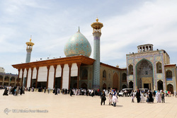 محفل انس با قرآن کریم در حرم شاهچراغ (ع) شیراز