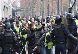 درگیری پلیس فرانسه با معترضان جلیقه زرد در یازدهمین شنبه اعتراض + فیلم
