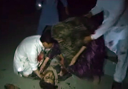 اعدام یک زن توسط طالبان با کلاشینکف + فیلم
