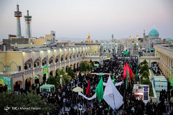 وداع با پیکر مطهر ۱۰ شهید دفاع مقدس و مدافع حرم در مشهد