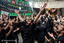 عزاداری ظهر تاسوعا در منطقه نظام آباد تهران