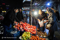 بازار همدان در آستانه بلندترین شب سال