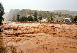 آغاز امدادرسانی به مناطق سیل زده لرستان + فیلم