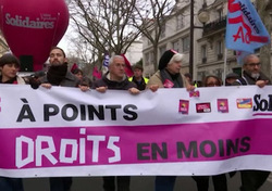 قلب فرانسه، اوج درگیری‌ها و جنگ‌های تن به تن/ آتش نشانان هم به جمع مخالفان دولت پیوستند + فیلم