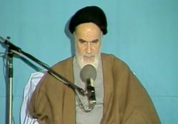 امام خمینی (ره): غربزده‌ها را کنار بگذارید + فیلم