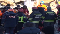 زلزله در منطقه باشکاله استان وان ترکیه با ۲۹ کشته و زخمی + فیلم