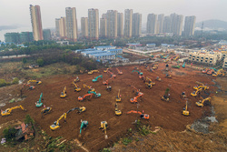 مراحل ساخت بیمارستان ۱۰۰۰ تختخوابی در چین