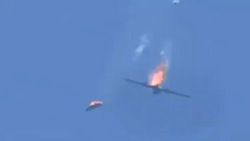 تصاویری از لحظه مقابله پدافند هوایی ارتش سوریه با موشک‌های رژیم صهیونیستی