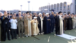 اقامه نماز عید فطر در سراسر کشور با رعایت فاصله اجتماعی + فیلم