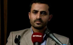 لحظه برخورد موشک یمنی‌ها به اردوگاه مزدوران سعودی در عدن + فیلم