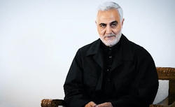 ترسیم چهره امام خمینی(ره) و شهید حججی در حضور رهبر انقلاب + فیلم