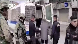 برخورد خشونت آمیز پلیس چین با مسافرانی که قرنطینه را رعایت نکردند + فیلم