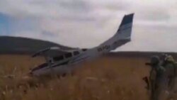 سقوط هواپیمای چینی به علت برخورد با پرندگان + فیلم