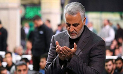 آخرین حضور شهید سلیمانی در مراسم گرامیداشت سالگرد ارتحال امام خمینی(ره) + فیلم
