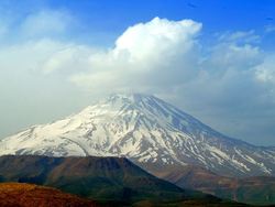 تصاویری فوق العاده از قله دماوند