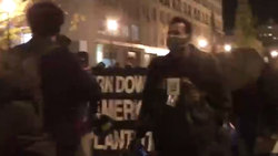 دعوا و چاقوکشی در خیابان نزدیک به کاخ سفید + فیلم