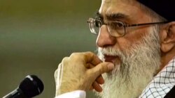 فیلم لحظه ورود رهبر انقلاب به حسینیه امام خمینی (ره)