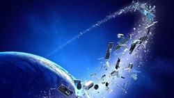برخورد ناگهانی یک سنگ به ایستگاه فضایی بین المللی + فیلم