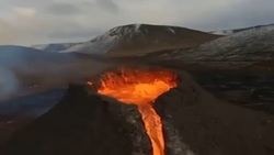 فیلمی از فوران وحشتناک کوه آتشفشانی TANGKUBAN PRAU در اندونزی