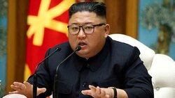 وقتی رهبر کره شمالی به زنجیرهای راهرو گیر می دهد! + فیلم