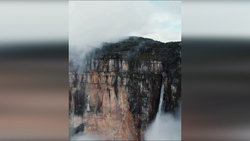 عجیب‌ترین آبشار ایران را بشناسید + فیلم