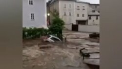 بارش تگرگ وحشت آور در ایتالیا + فیلم