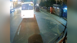 انفجار ناگهانی یک دستگاه اتوبوس برقی در چین + فیلم