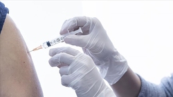علت تب کردن افراد پس از تزریق واکسن چیست؟ + فیلم