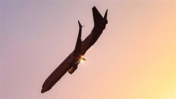 لحظه سقوط یک هواپیما در سواحل رامسر + فیلم