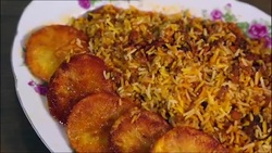 روش تهیه برگر مرغ با پنير و سبزيجات خانگی + فیلم