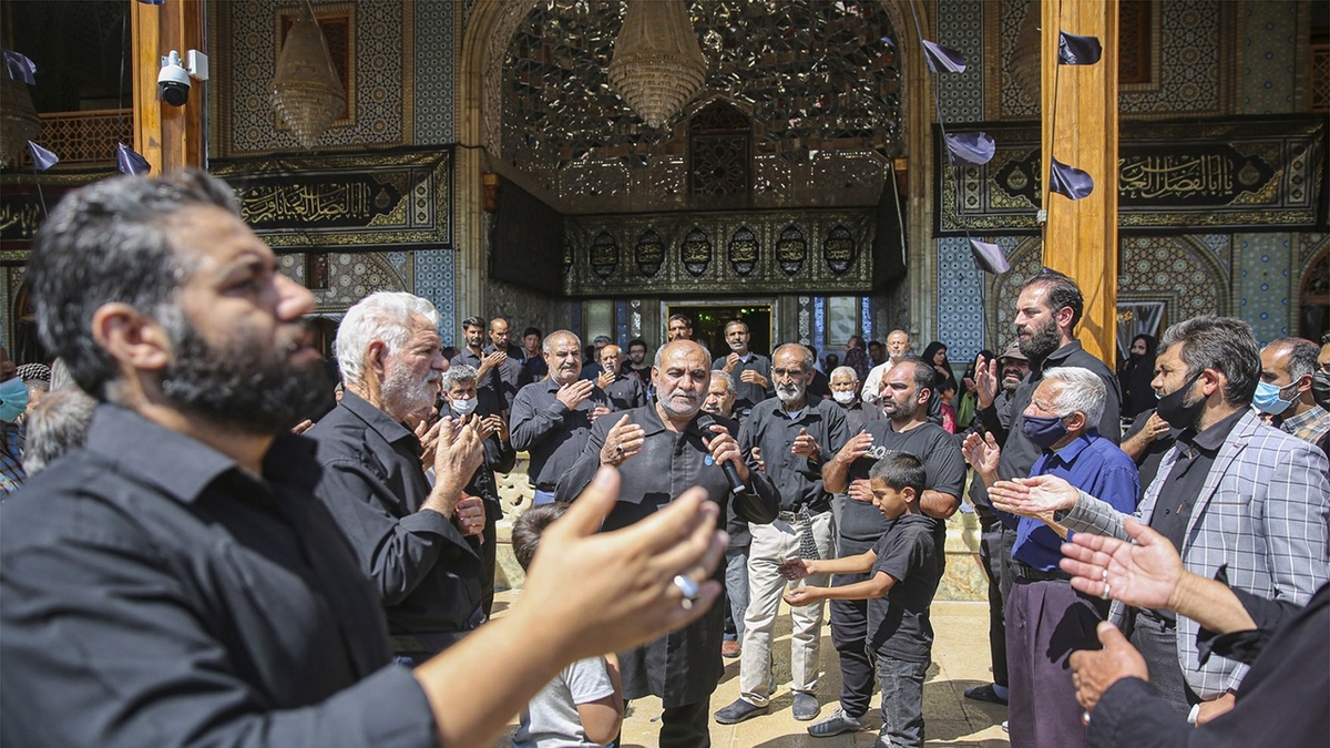 عزاداری سالروز شهادت امام رضا (ع) در حرم مطهر رضوی