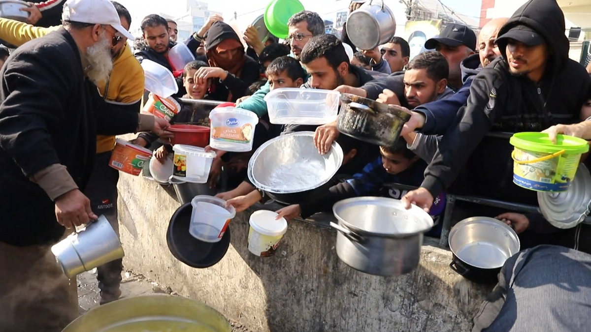 گلایه یک شهروند فلسطینی از کمبود غذا در نوار غزه