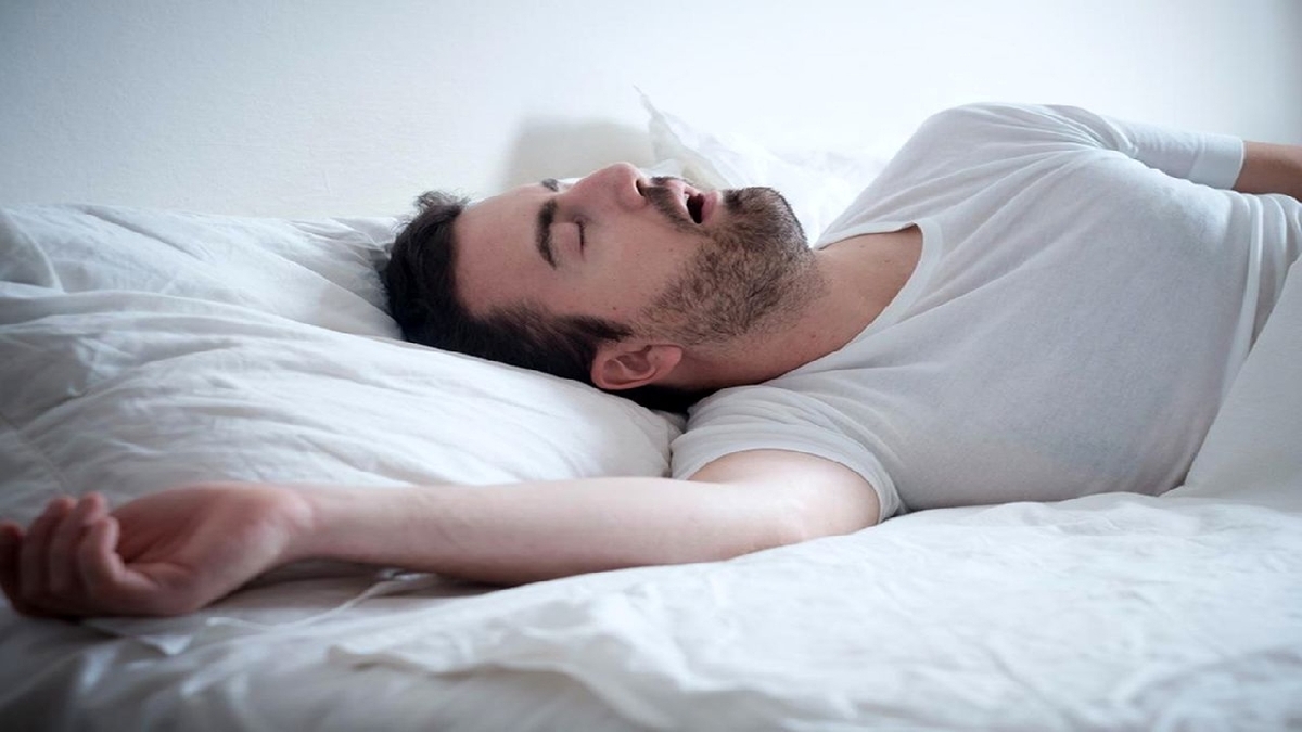 دلایل احساس خواب آلودگی بعد از بیدار شدن از خواب چیست؟ + فیلم