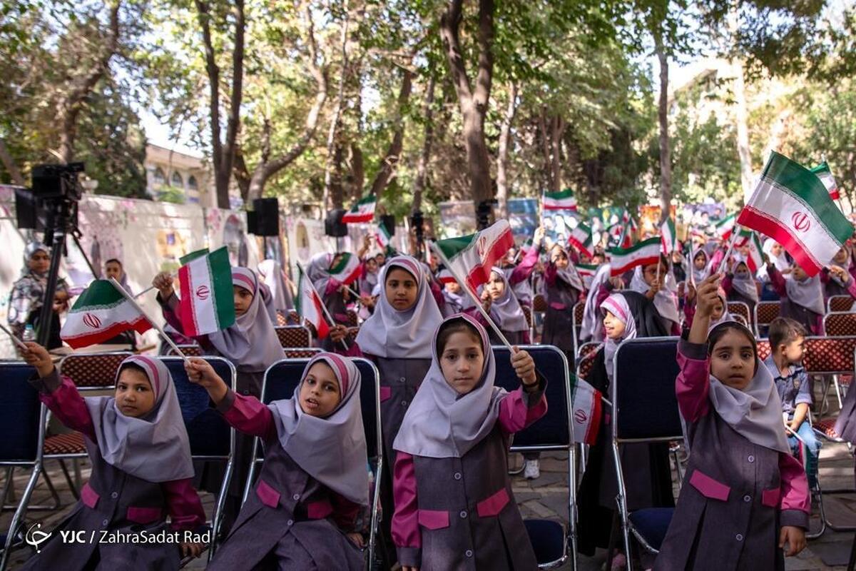 جشن شکوفه‌ها ۱۴۰۳ در کرمان