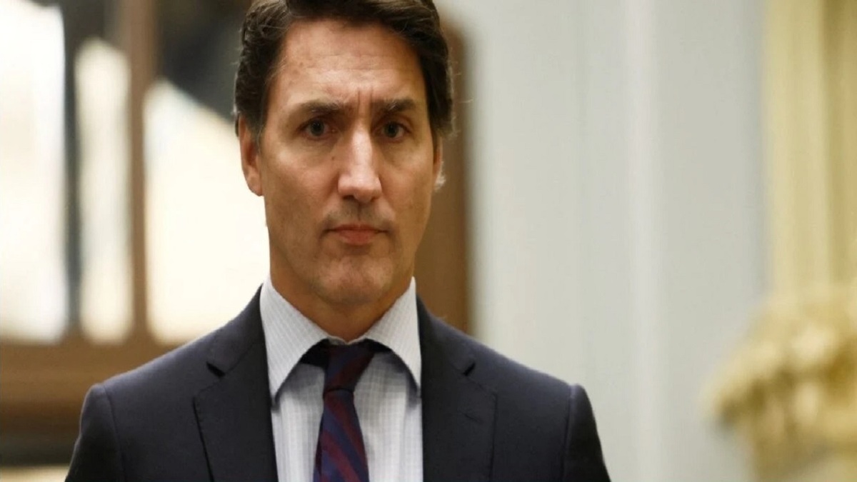 نخست‌وزیر کانادا از مسجد بیرون رانده شد + فیلم