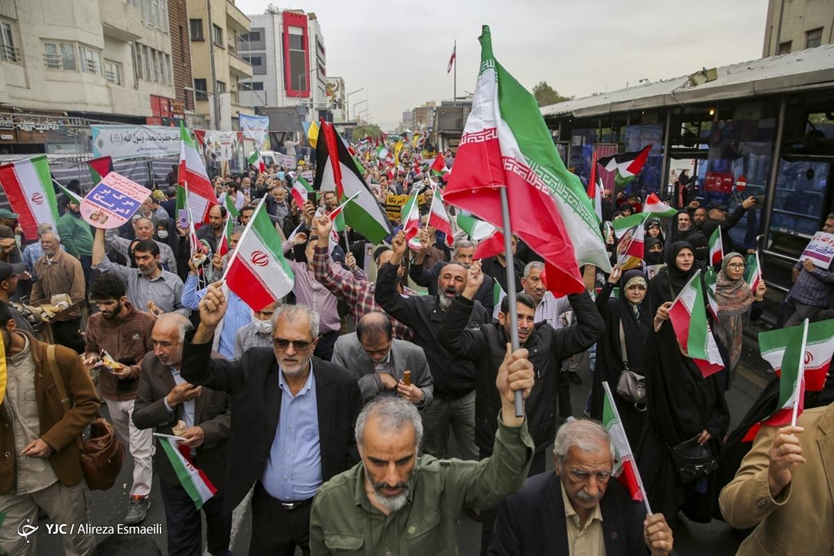 تجمع امدادگران و کادر بهداشت و درمان در محکومیت جنایات رژیم صهیونیستی در تهران