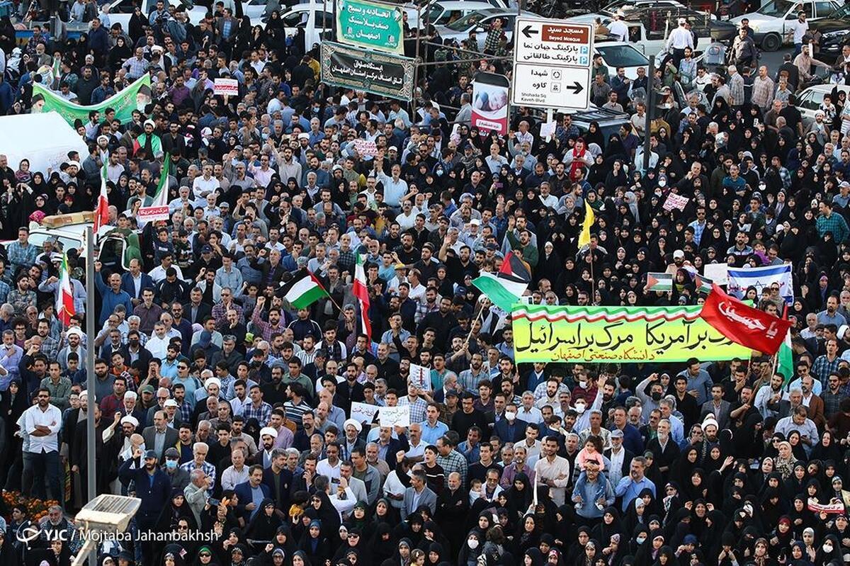 تجمع امدادگران و کادر بهداشت و درمان در محکومیت جنایات رژیم صهیونیستی در تهران