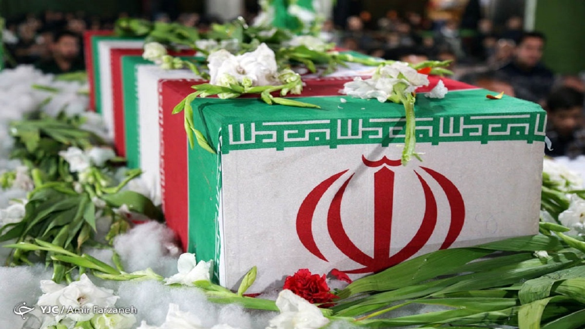 تشییع پیکرهای۱۱۰ شهید گمنام دفاع مقدس در تهران /۱