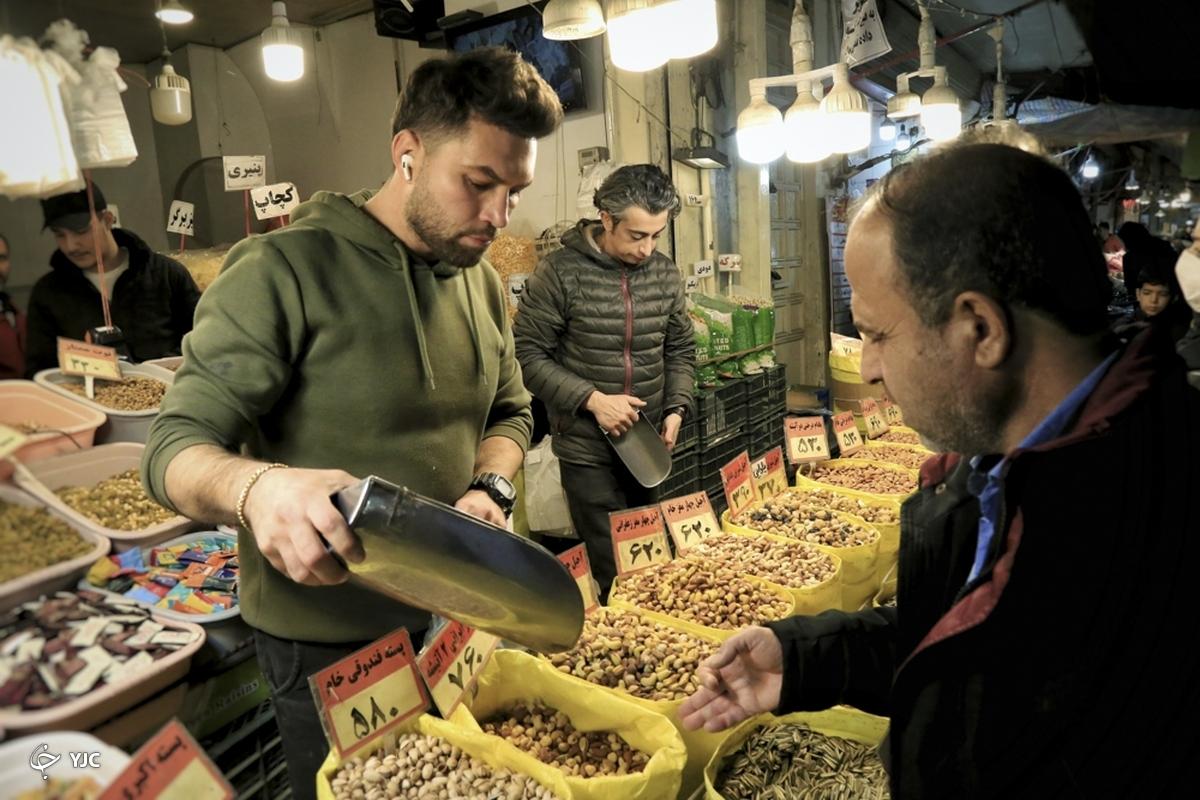 بازار خرید شب چله ۱۴۰۳ در بازار تجریش تهران