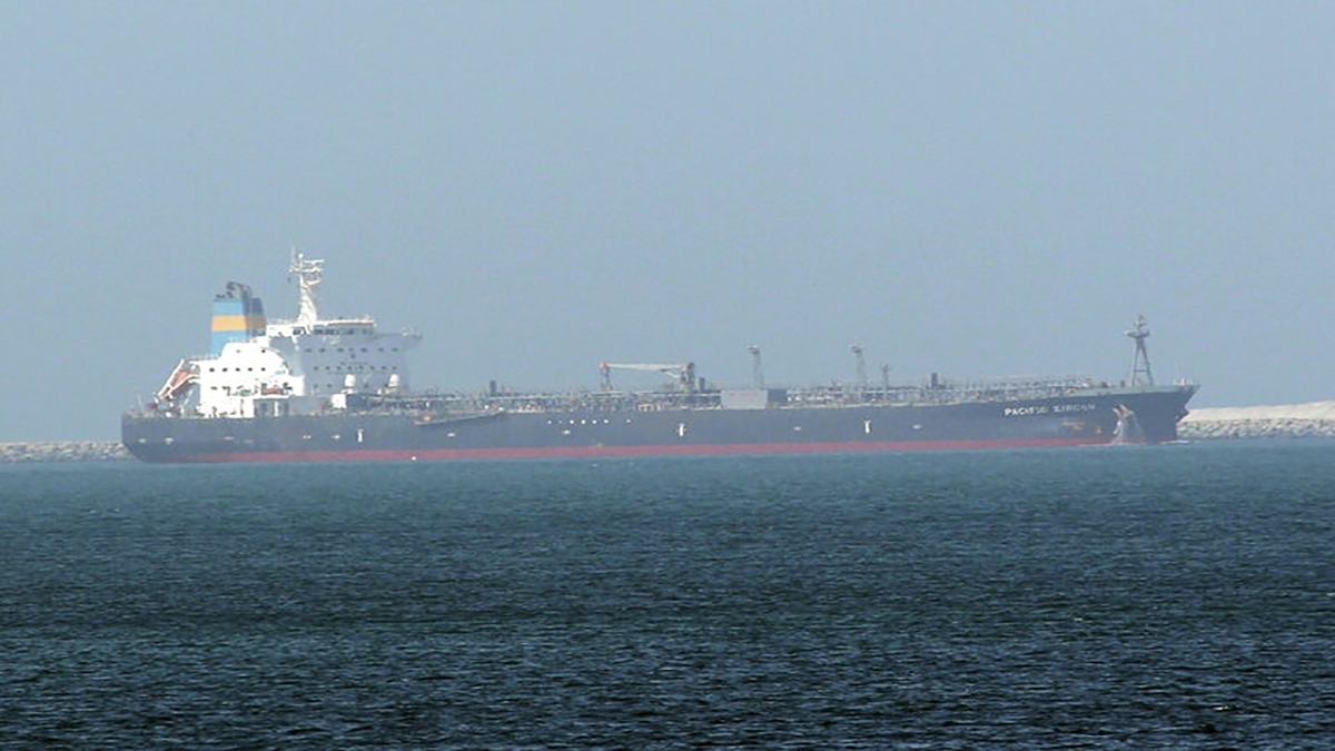 خدمه کشتی توقیف‌شده اسرائیلی در کنار نیروهای یمنی