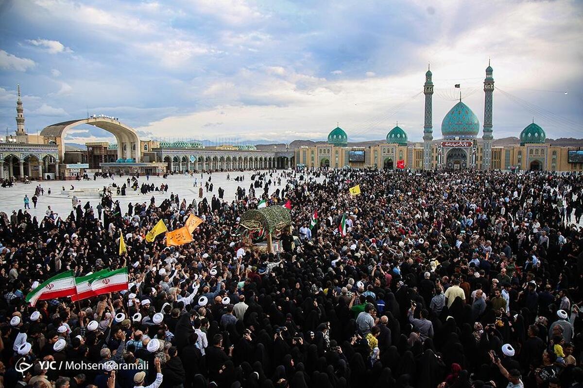 تشییع شهدای گمنام دفاع مقدس در سیمک کرمان